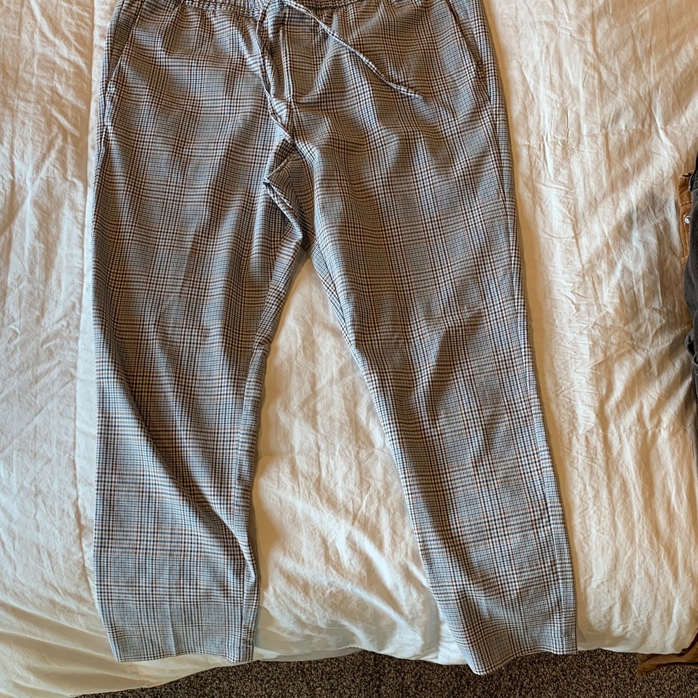 H&M Men's Gray Checkered Chinos